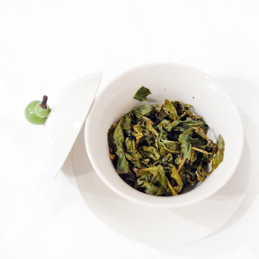 Alishan High Mountain Oolong - A Moment of Tea